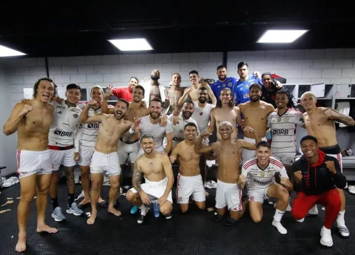 Celebration in the locker room. Photo: Gilvan de Sousa/CRF